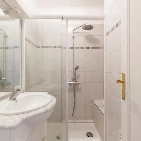 Upstays Bright 1br 50m² With Terrace Center Lejlighed Cannes